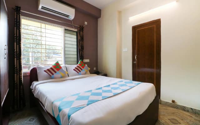 OYO Flagship 71381 Adri Hotels