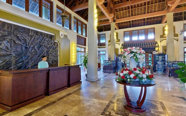 Sun Spa Resort & Villas