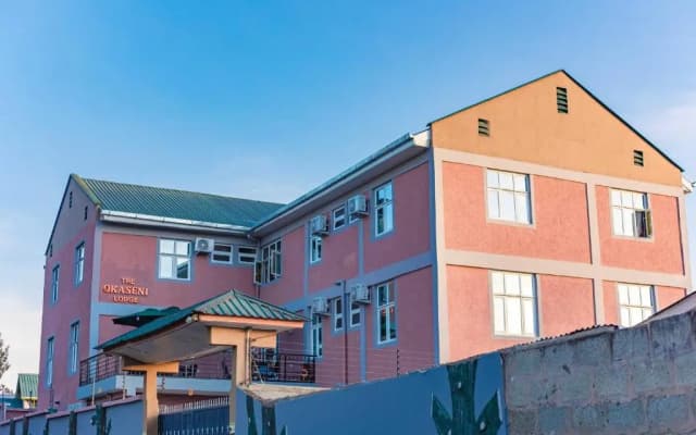 The Okaseni Lodge