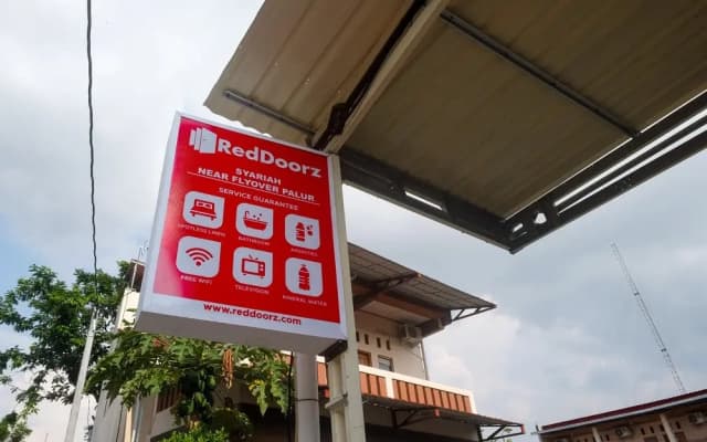 RedDoorz Syariah Near Exit Toll Palur