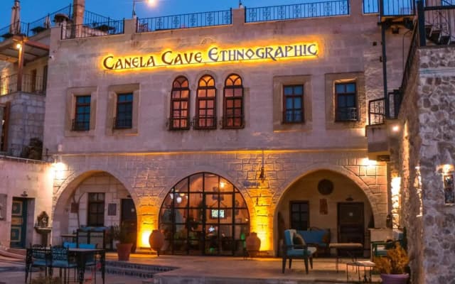 Canela Cave Hotel