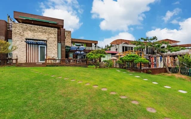 Gapyeong Hill House Pension