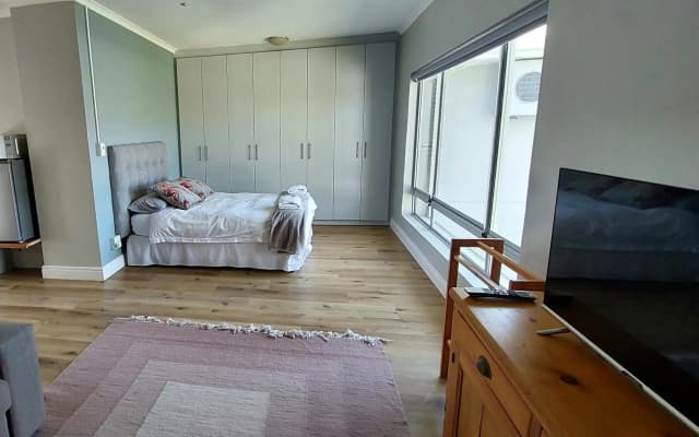 Kortrijk Paarl Self Catering