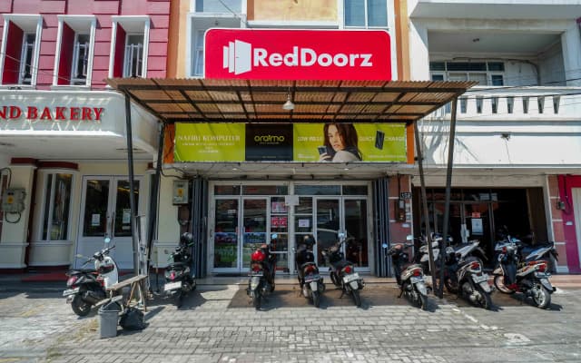 RedDoorz Syariah @ Kelud Sampangan Semarang