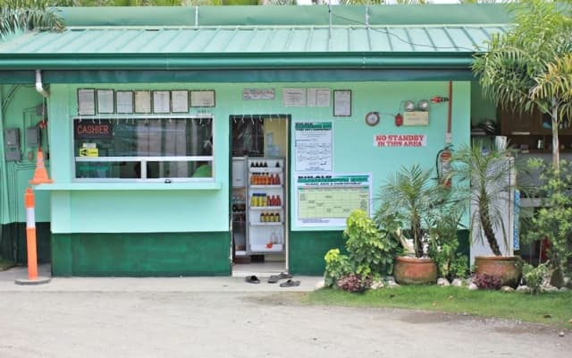 Bulalo Mangrove Inn