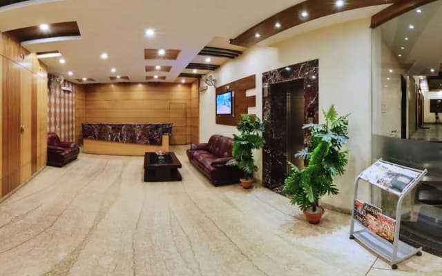Hotel Shanti Palace