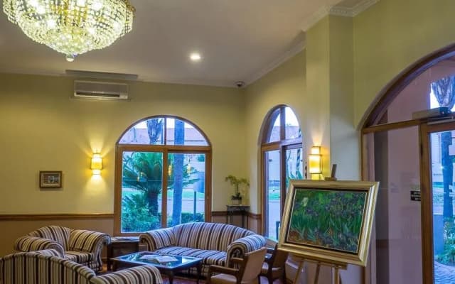 The Elegant Lodge