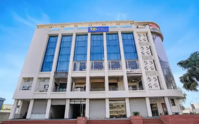 Fabhotel Galaxy I