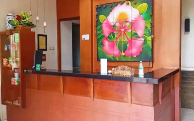 Flamboyan Pondok Wisata & Cafe