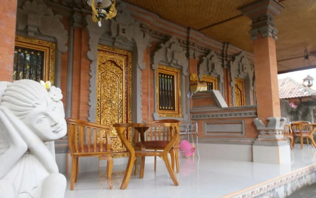 Warji House 2 Bisma