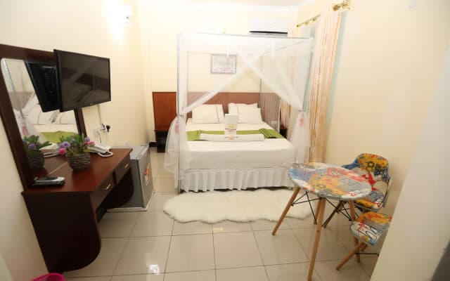 Sheratton Regency Hotel