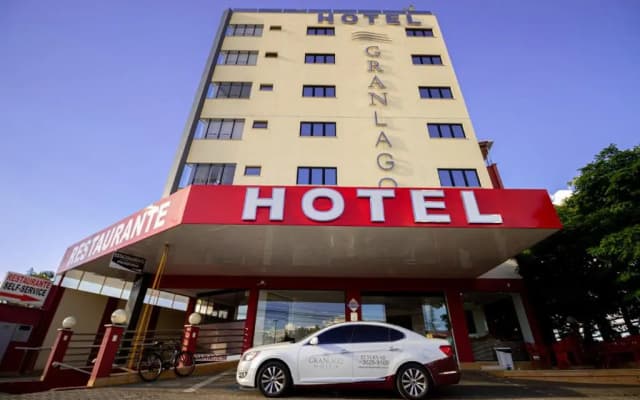 GranLago Hotel