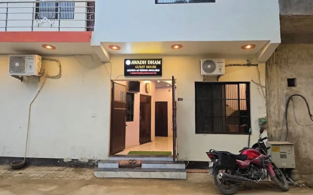 Avadh Dham Guest House