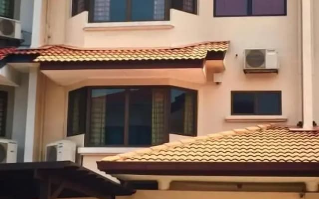Grayhaus Guest House