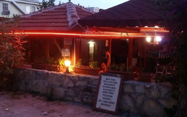 Side Rose Motel