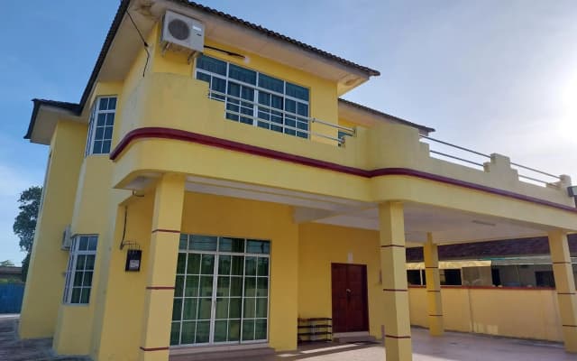 AL' Indara Bunglow Homestay Taiping