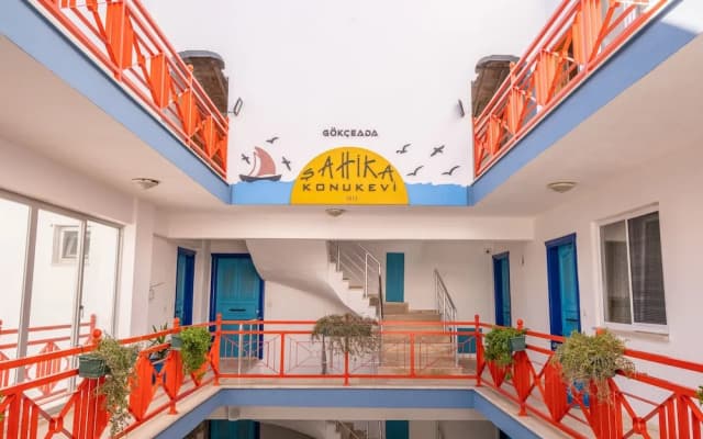 Sahika Konuk Evi