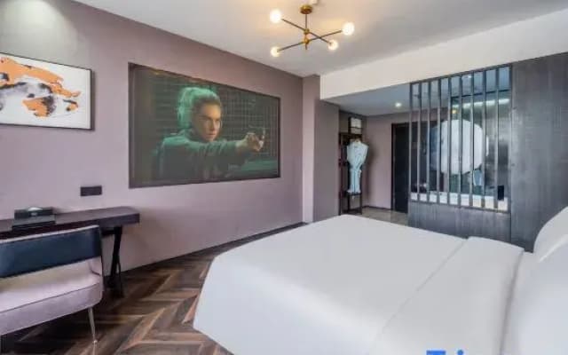TOWO Shangpin Hotel (Xi'an Line 1 Kaiyuanmen Subway Station)