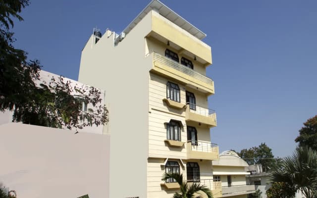 OYO 7601 Hotel Park Heights