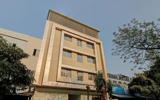 Treebo Krishna Regency ISBT Bus Stop