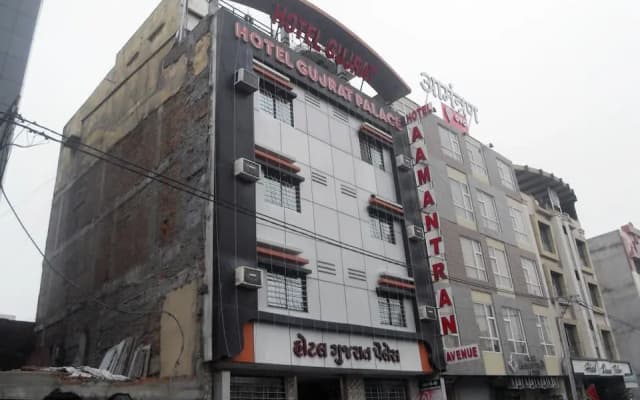 Hotel Gujarat Palace
