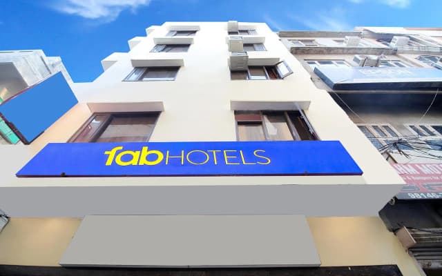 FabHotel Golden Sunrise Inn