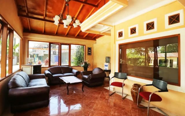 Villa Aquarius Orange