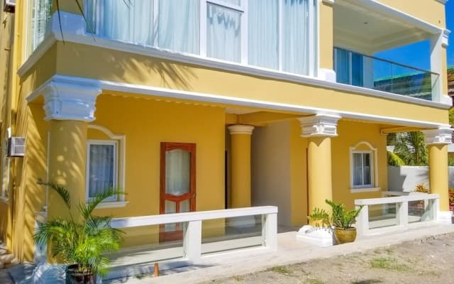 Crystal Shore Beach Resort powered by Cocotel