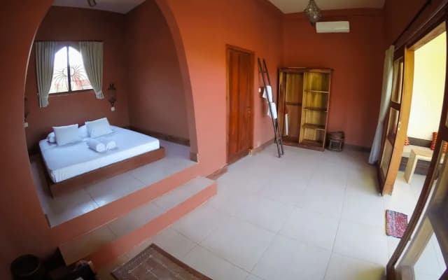 Owa Lodge