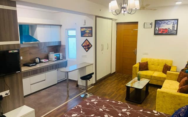 The Jade Square ★★★★★ near India Expo Mart