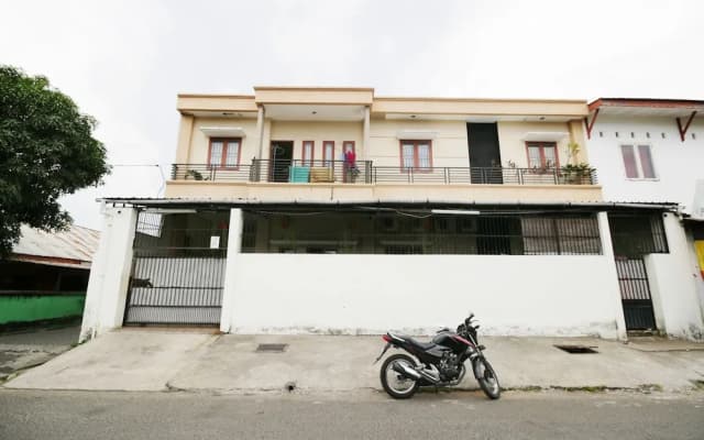 Airy Eco Ratu Indah Mawas Lima 2 Makassar
