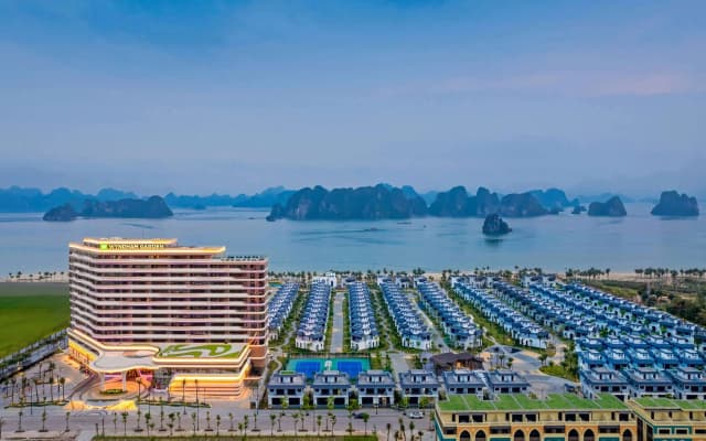 Wyndham Garden Sonasea Van Don