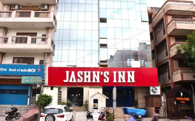 Hotel Jashn Inn near Apollo Hospital, Delhi