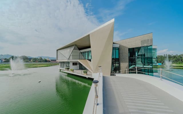Wyndham Phuket Airport