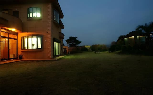 Jeju Maple Happyhouse Pension