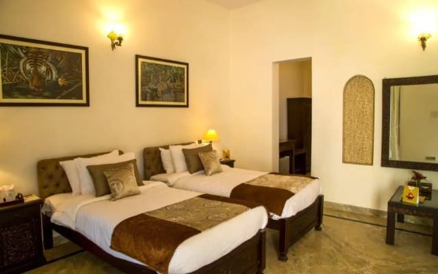 Tiger's Den Resort Bandhavgarh