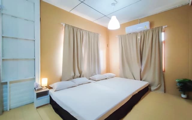 GAO Phala beachfront hostel & pool villa