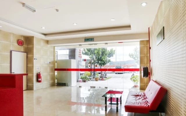 Grove Hotel by OYO Rooms