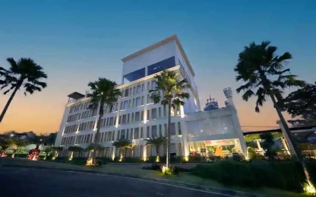 Jamboo Kingdom Hotel & Resort