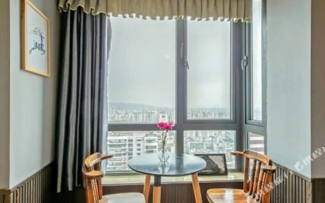 Tutu Fashion Hotel