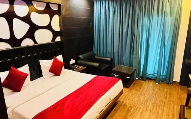 Hotel Himshri By Ovata