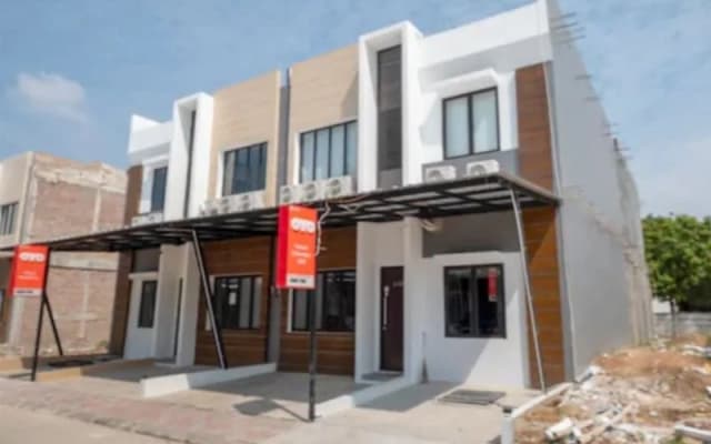 Walnut Inn G-10 by OYO Rooms