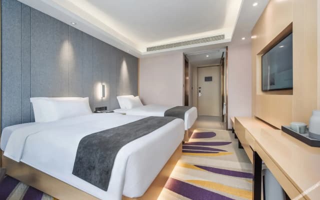 Lavande Hotels Mangshi square downtown store