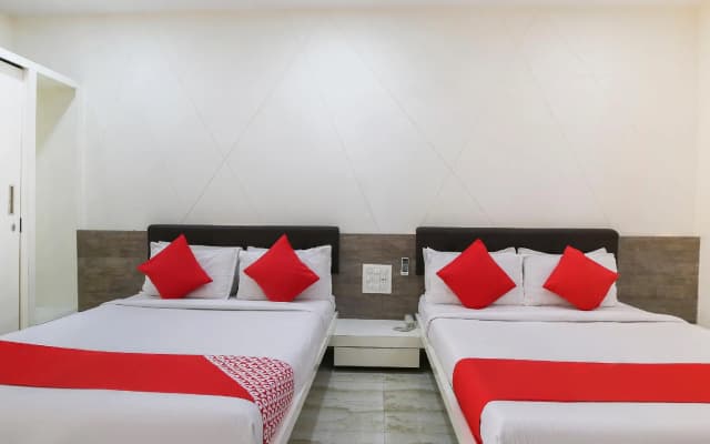 OYO 68433 Shiv Vatika Banquet & Rooms