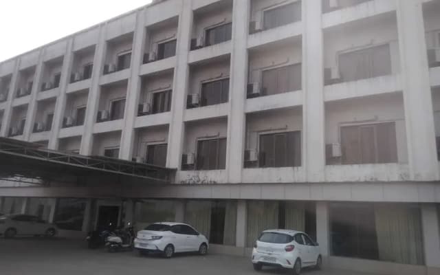 Devanshi Inn
