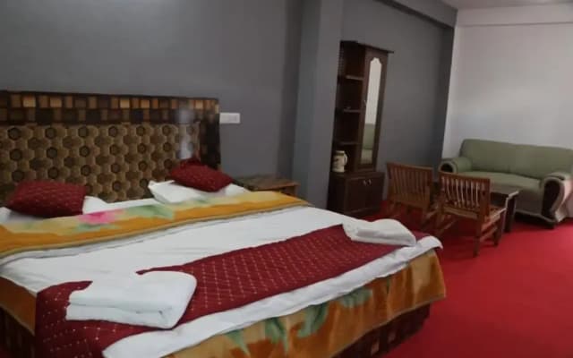 Hotel Sangla Retreat