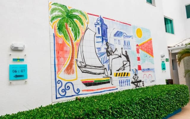 Farol de Itapuã Praia Hotel