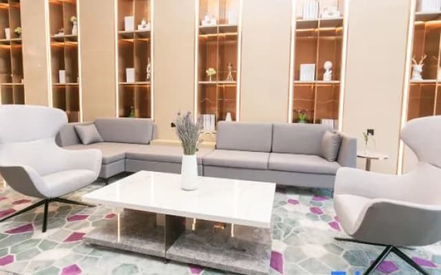 Lavande Hotel (Huizhou Shimao Center East Shuidong Street Branch)