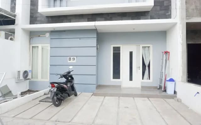 Surabaya Homey near Airport