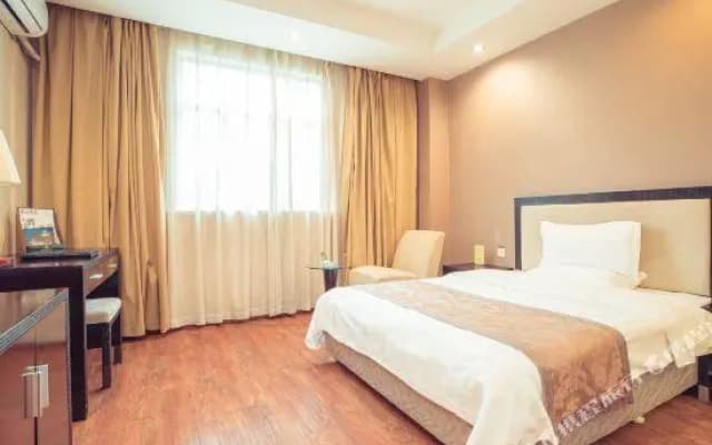 Kaiyue Business Hotel